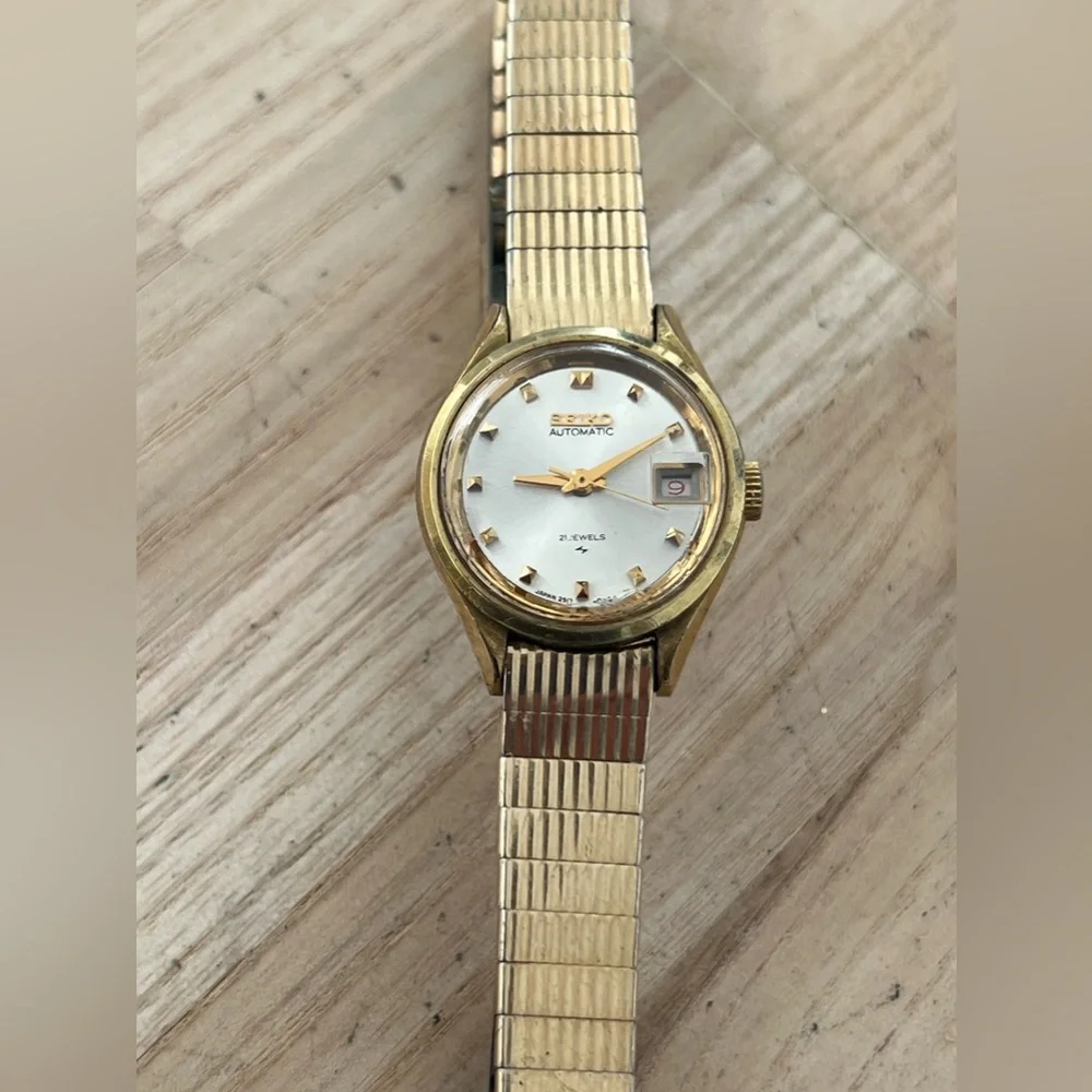 Seiko Rare Vintage Gold Plated Automatic Ladies Watch 21 Jewels Silver Dial Date